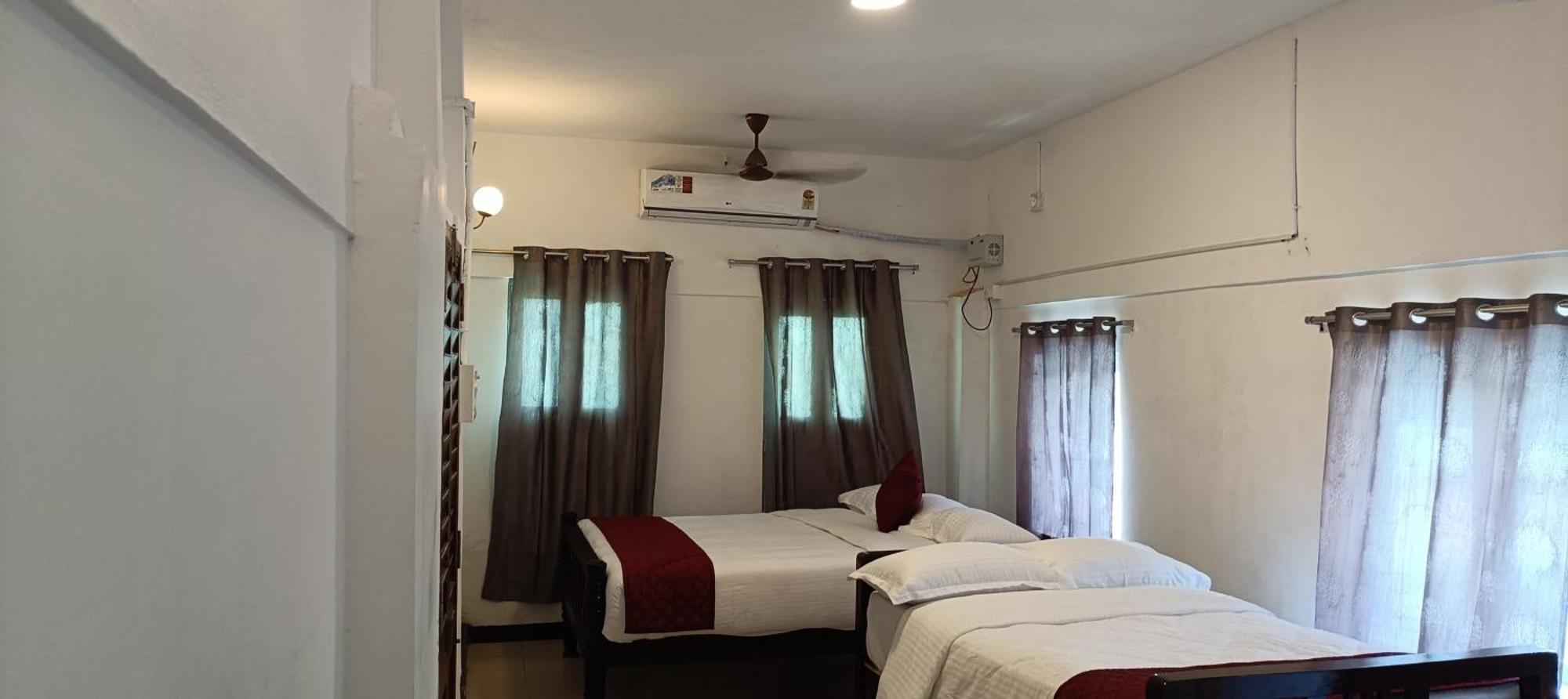 Le Epic Resort Virāmpattinam Buitenkant foto